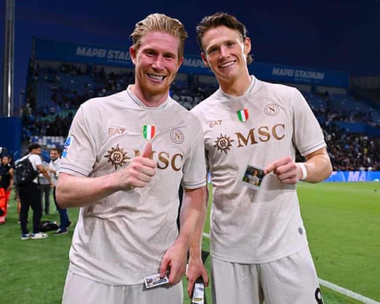 McTominay, De Bruyne Star as Napoli Beat Sassuolo in Opener