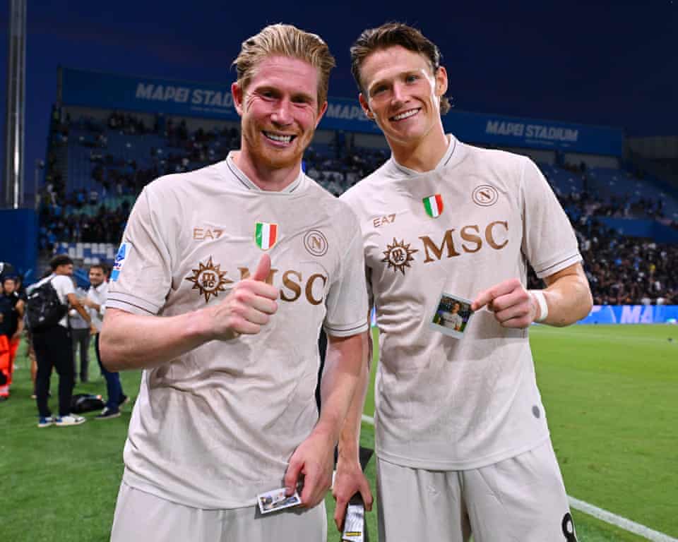 Napoli Sassuolo Serie A-McTominay and De Bruyne celebrate