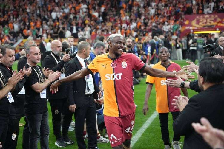 Victor Osimhen celebrating after scoring for Galatasaray in the Turkish Super Lig
