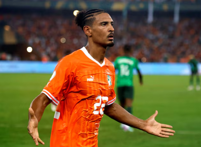 Haller joins Utrecht - Borussia Dortmund striker