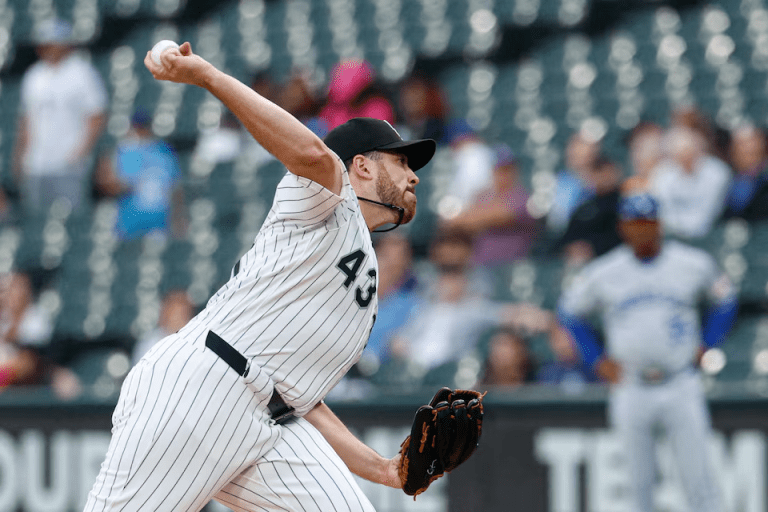 Royals’ 8-Run Fifth Inning Crushes White Sox