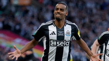 Alexander Isak transfer news – Liverpool and Manchester United