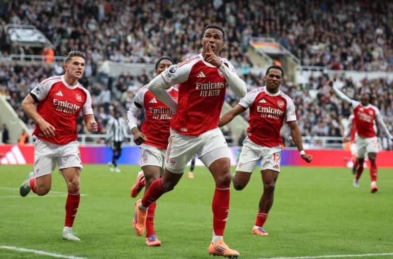 Gabriel’s Late Header Seals 2-1 Win for Arsenal at Newcastle