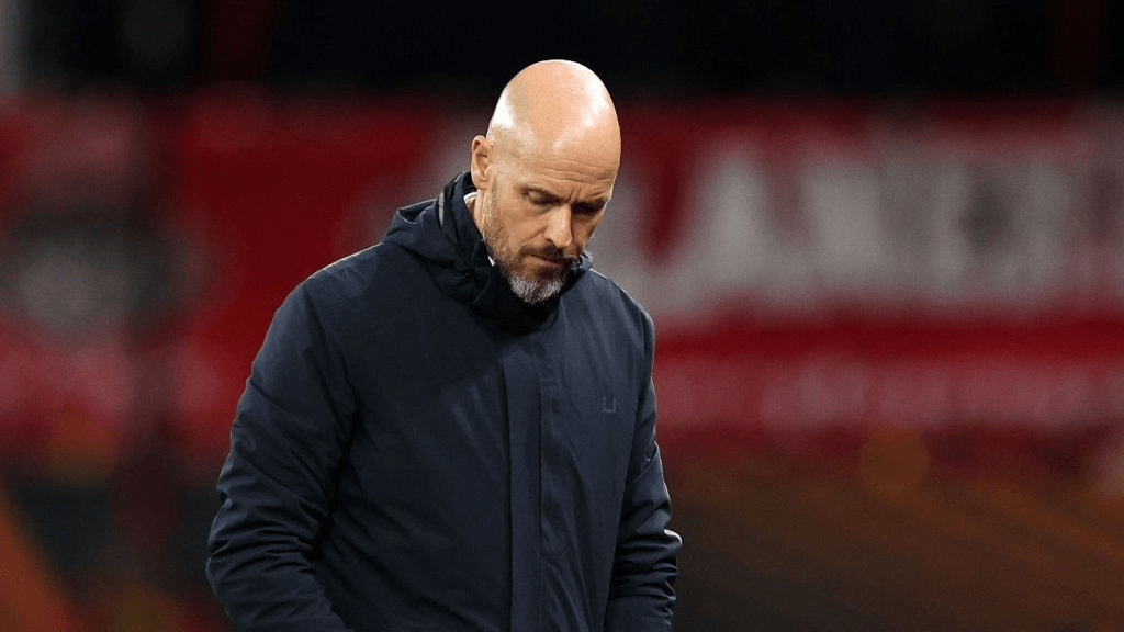 Erik Ten Hag reacts during Bayer Leverkusen match before being sacked