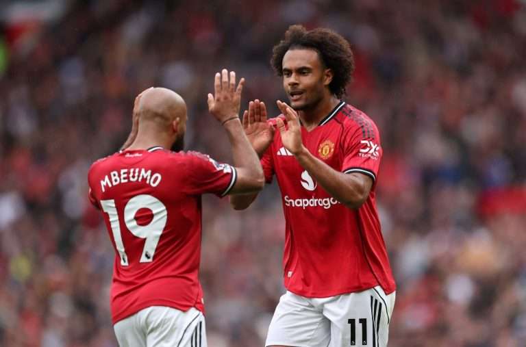 Zirkzee Considering January Exit As Game Time Drops Under Amorim