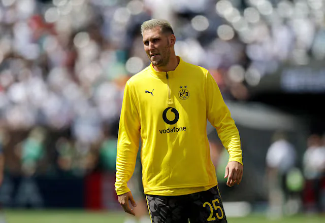 Borussia Dortmund Defender Niklas Suele to Retire at End of Season